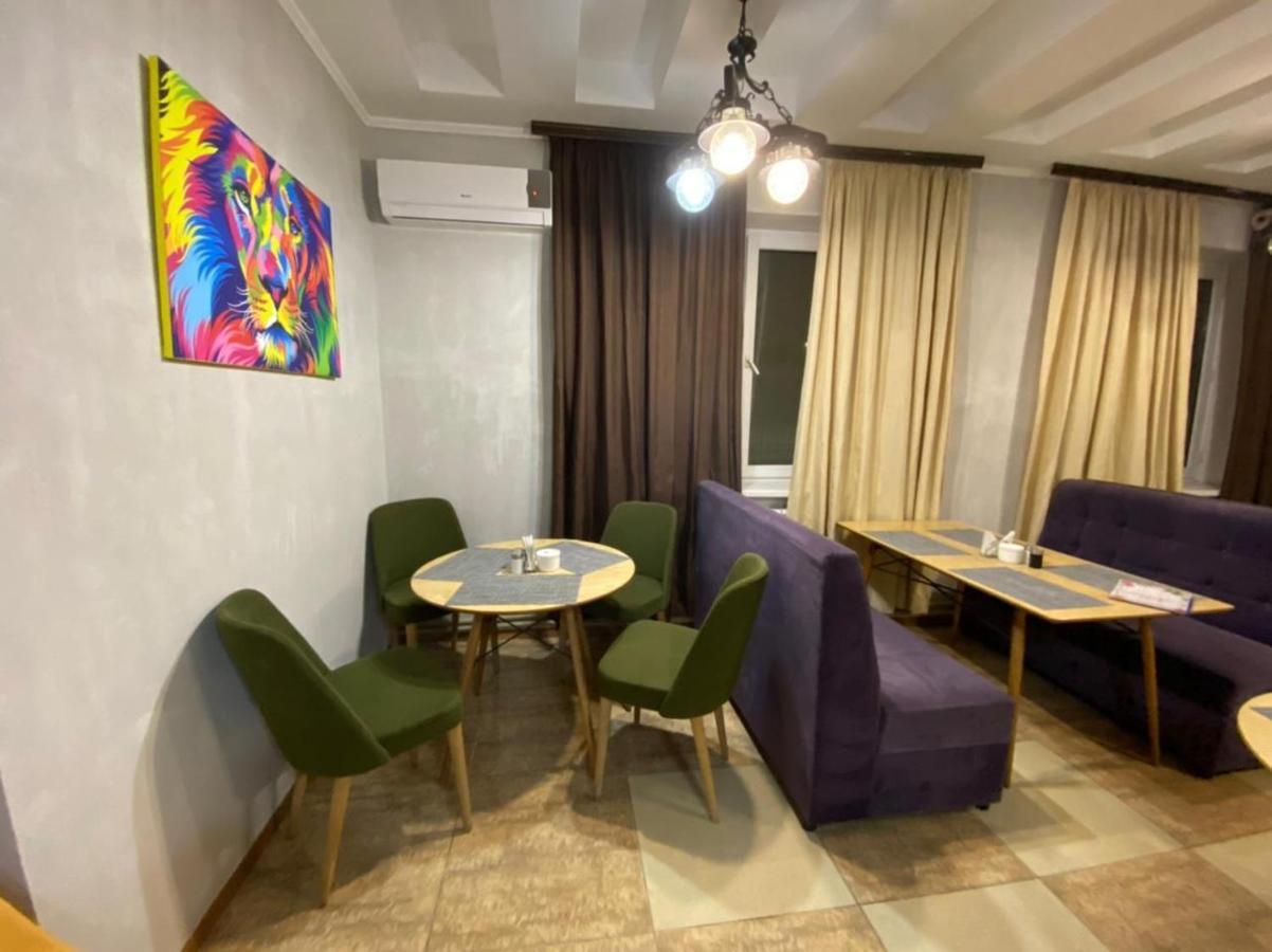 Hotel Alma Ata Zhosaly Eksteriør billede